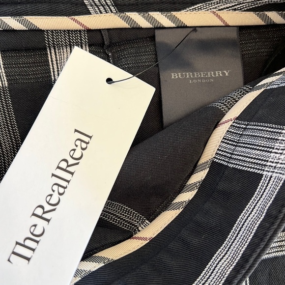 Burberry London 100% Cotton Black and White Nova Check Cropped Short Pants - Picture 11 of 11